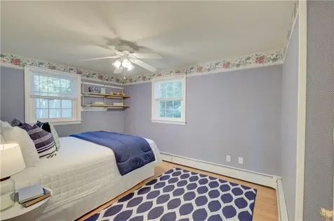 9 Sherwood Lane Barrington RI 02806