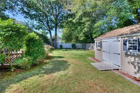 9 Sherwood Lane Barrington RI 02806