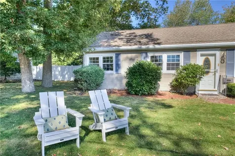 9 Sherwood Lane Barrington RI 02806