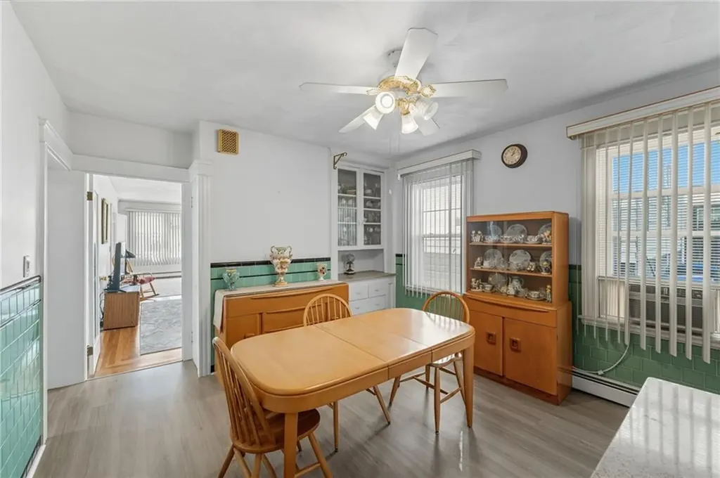 719 721 Academy Avenue Providence RI 02908