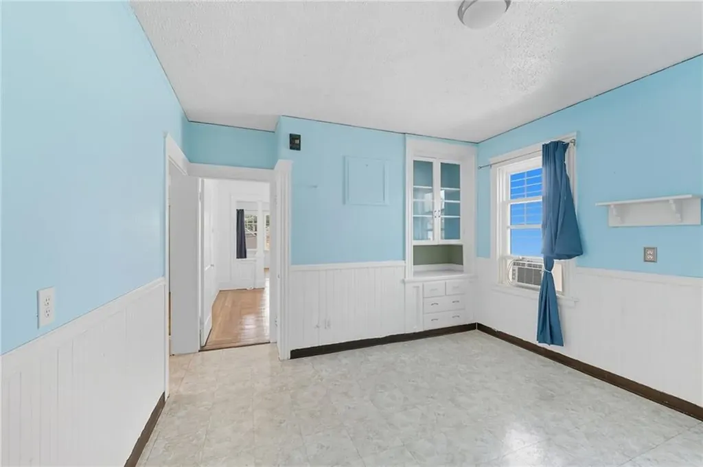 719 721 Academy Avenue Providence RI 02908