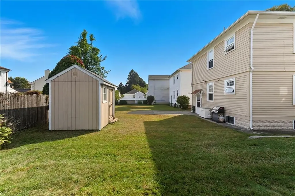 719 721 Academy Avenue Providence RI 02908