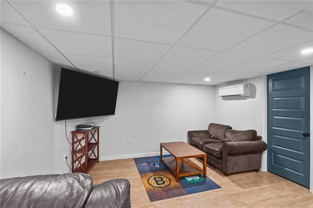 134 Lake Garden Drive Cranston RI 02920