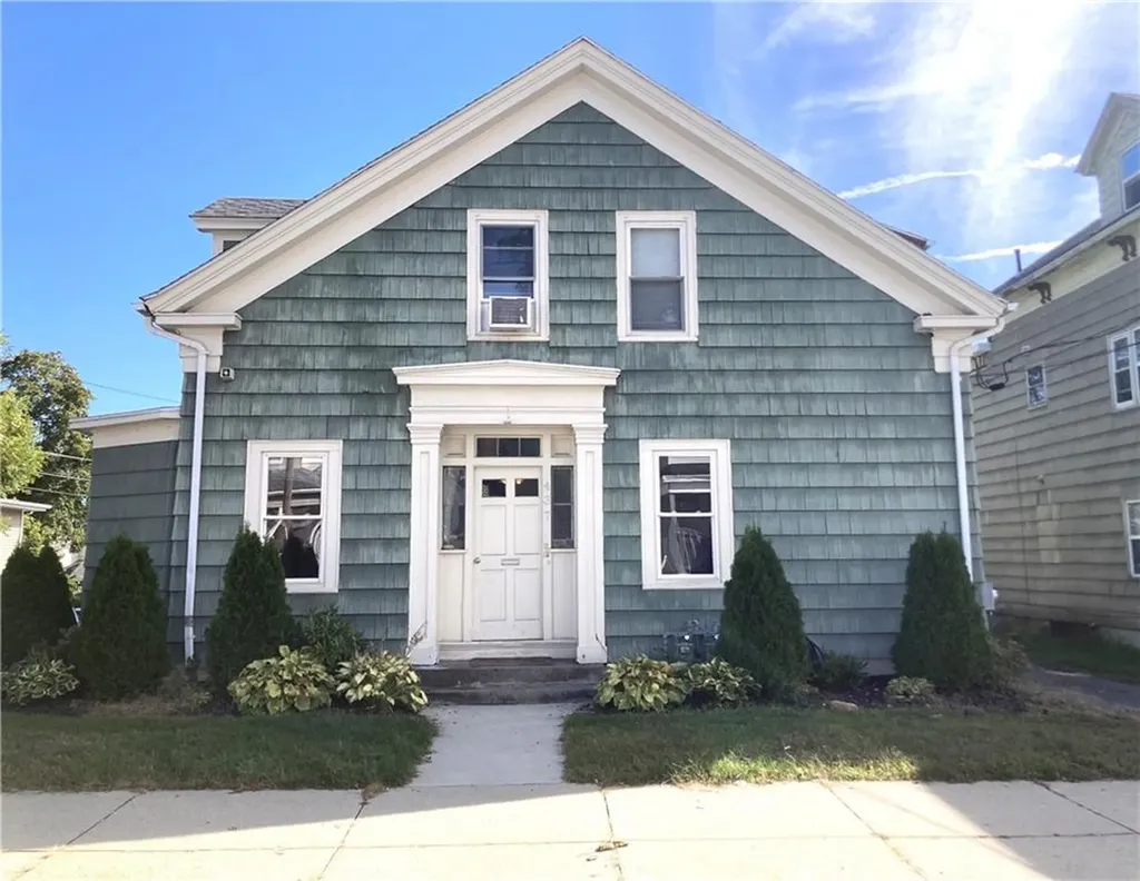 437 N Main Street Woonsocket RI 02895