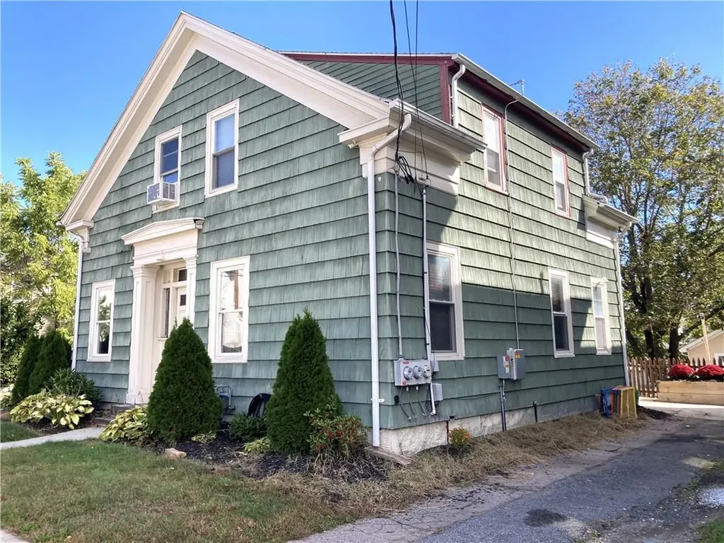 437 N Main Street Woonsocket RI 02895