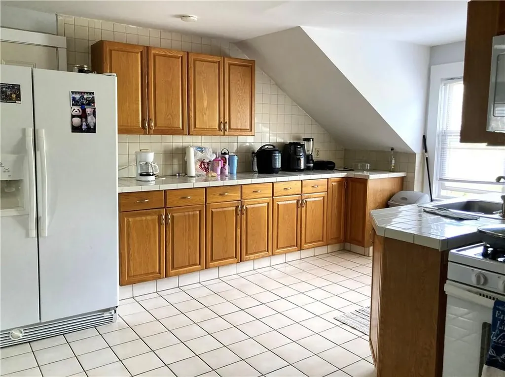 437 N Main Street Woonsocket RI 02895
