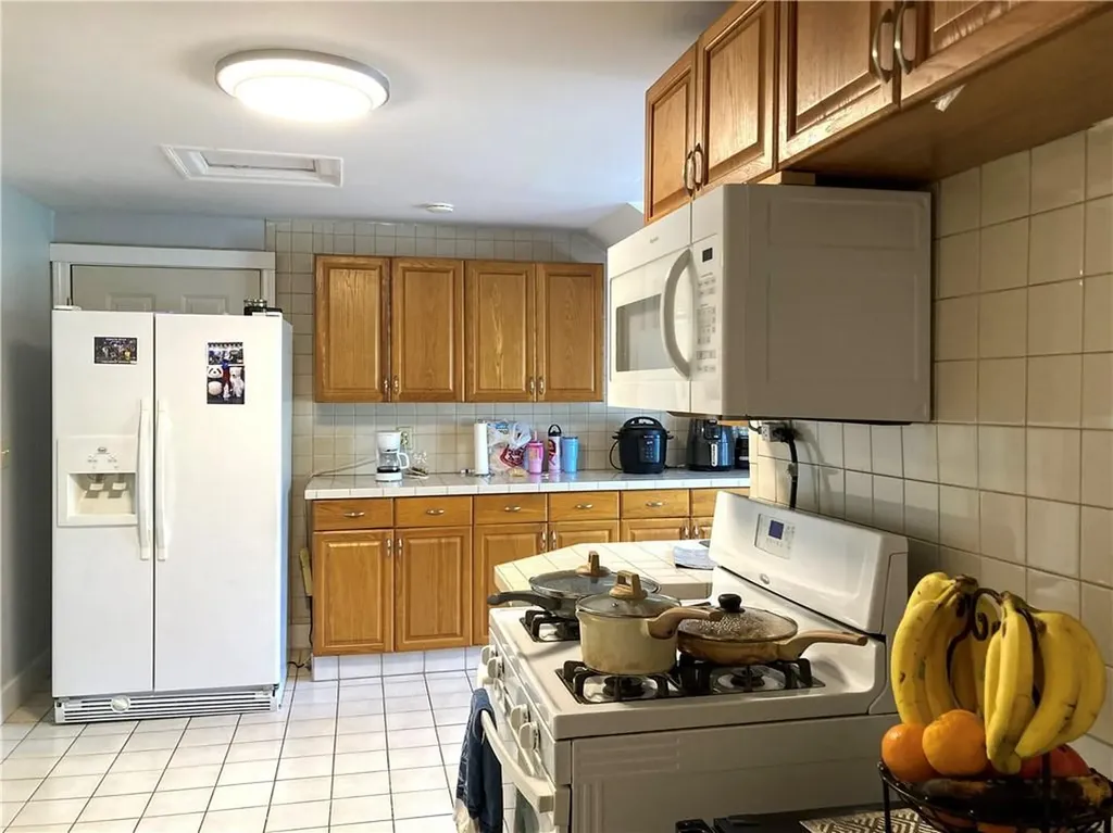 437 N Main Street Woonsocket RI 02895
