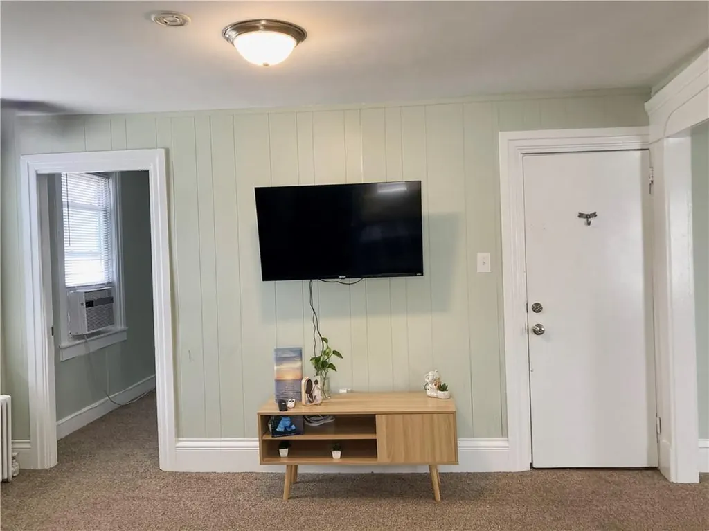 437 N Main Street Woonsocket RI 02895