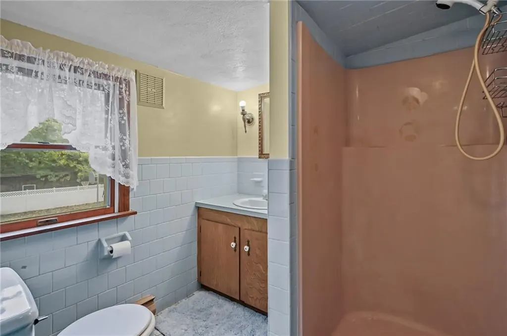 53 Charcalee Drive Cranston RI 02921