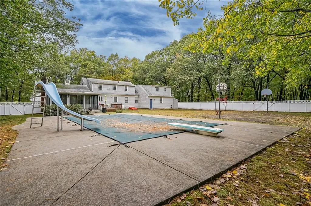 53 Charcalee Drive Cranston RI 02921