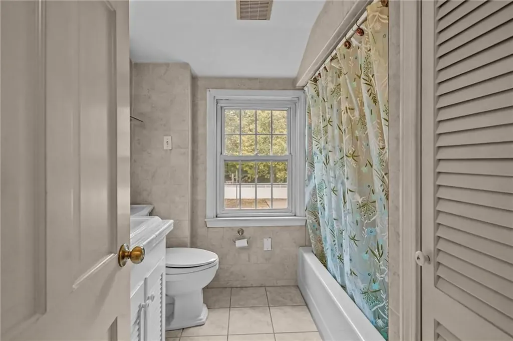 53 Charcalee Drive Cranston RI 02921