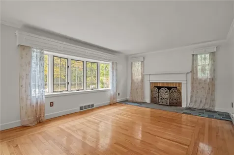 53 Charcalee Drive Cranston RI 02921