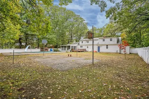 53 Charcalee Drive Cranston RI 02921