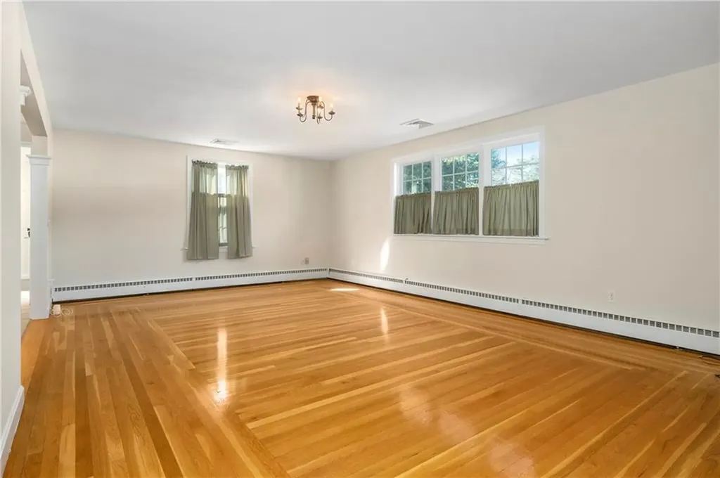 35 Greenfield Road Cumberland RI 02864