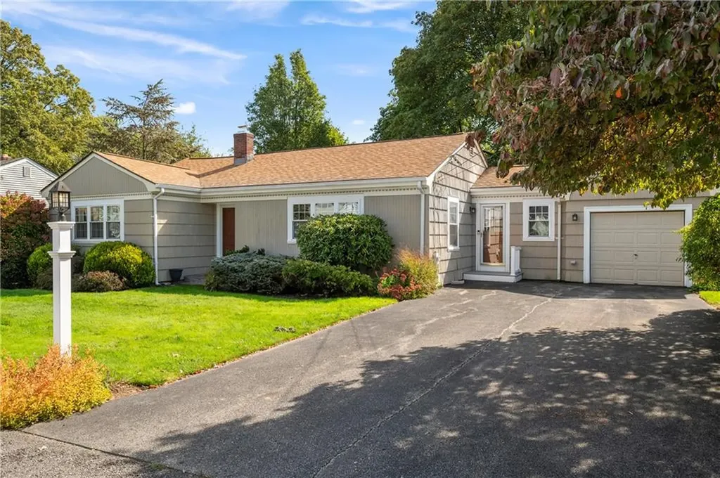 35 Greenfield Road Cumberland RI 02864