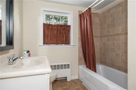 35 Greenfield Road Cumberland RI 02864