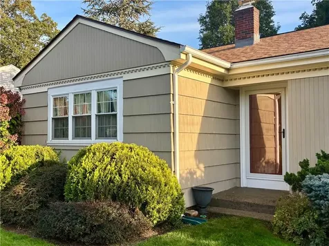 35 Greenfield Road Cumberland RI 02864