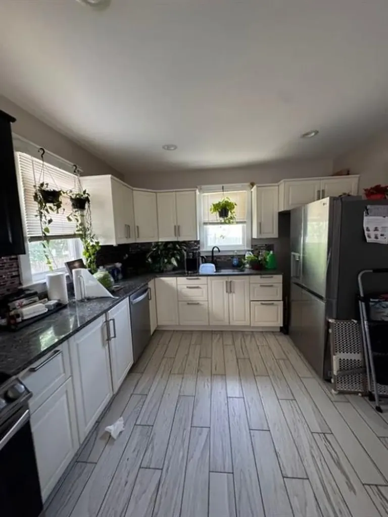 122 Laban Street Providence RI 02909