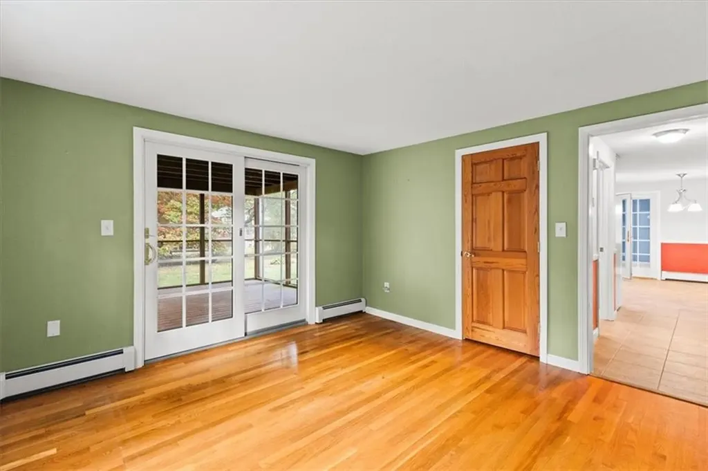 7 Gadsby Lane Tiverton RI 02878