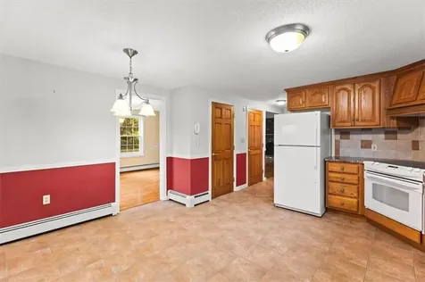 7 Gadsby Lane Tiverton RI 02878