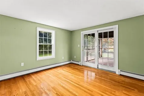 7 Gadsby Lane Tiverton RI 02878