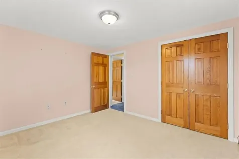 7 Gadsby Lane Tiverton RI 02878