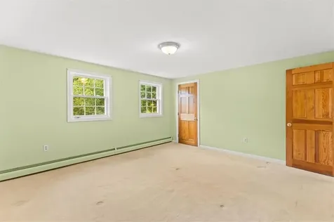 7 Gadsby Lane Tiverton RI 02878