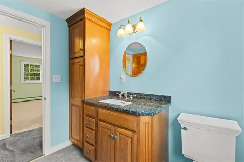 7 Gadsby Lane Tiverton RI 02878