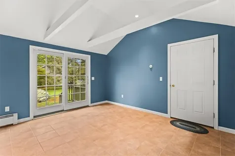 7 Gadsby Lane Tiverton RI 02878