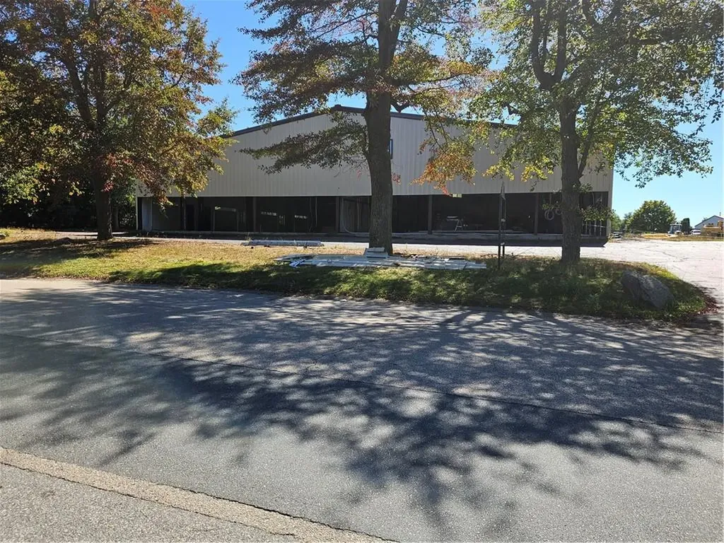 120 Broad Common Road Bristol RI 02809