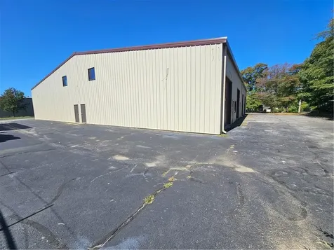 120 Broad Common Road Bristol RI 02809