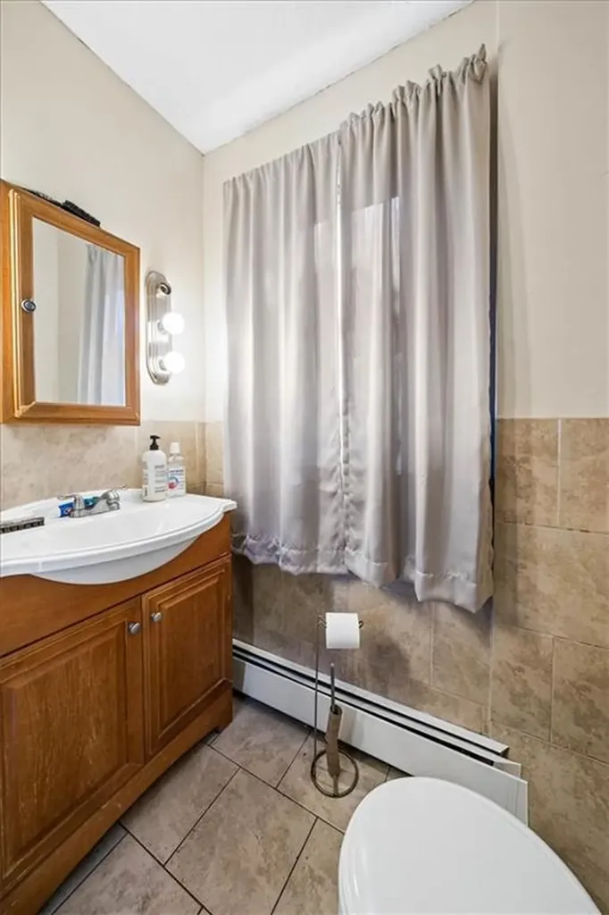 34 Metcalf Street Providence RI 02904