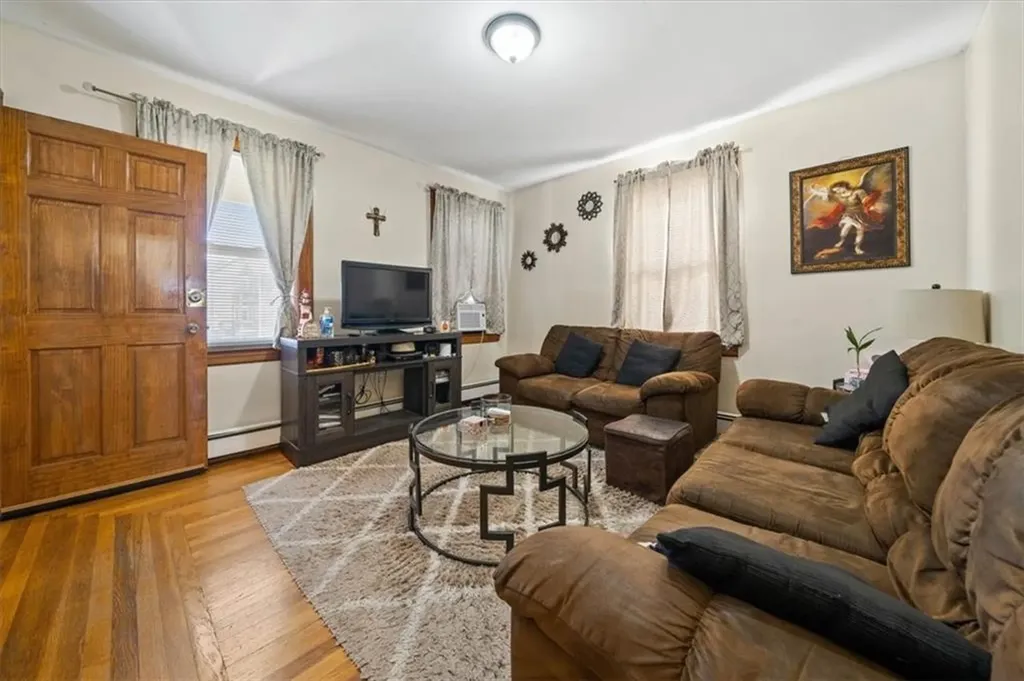 34 Metcalf Street Providence RI 02904