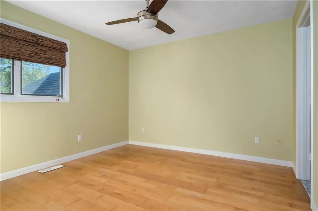 62 Nipmuc Trail North Providence RI 02904