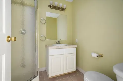 62 Nipmuc Trail North Providence RI 02904