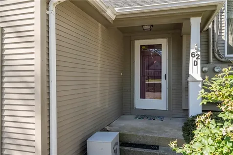 62 Nipmuc Trail North Providence RI 02904