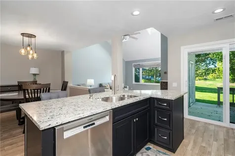 62 Nipmuc Trail North Providence RI 02904