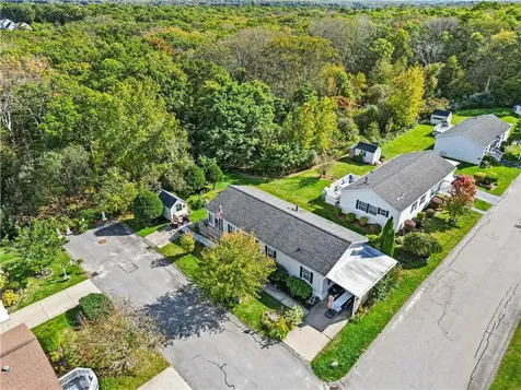 71 Blackbird Street Tiverton RI 02878