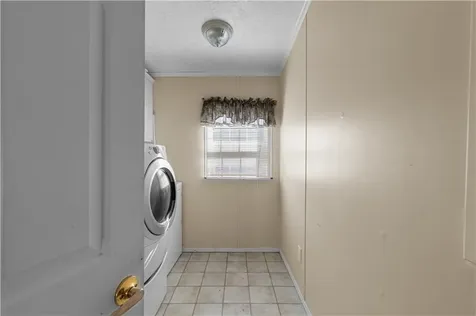 71 Blackbird Street Tiverton RI 02878