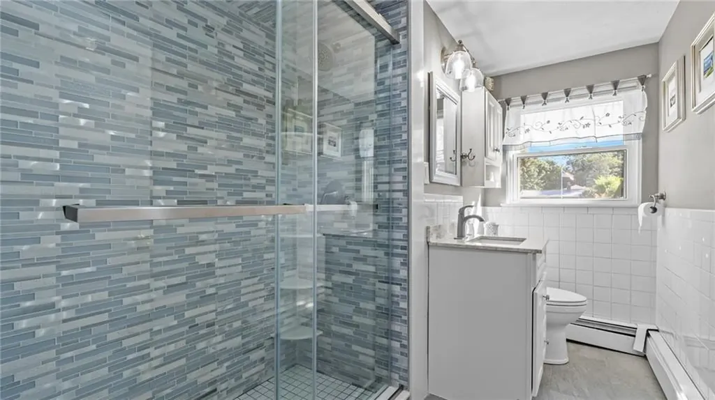 3 Shadbush Road Warwick RI 02888