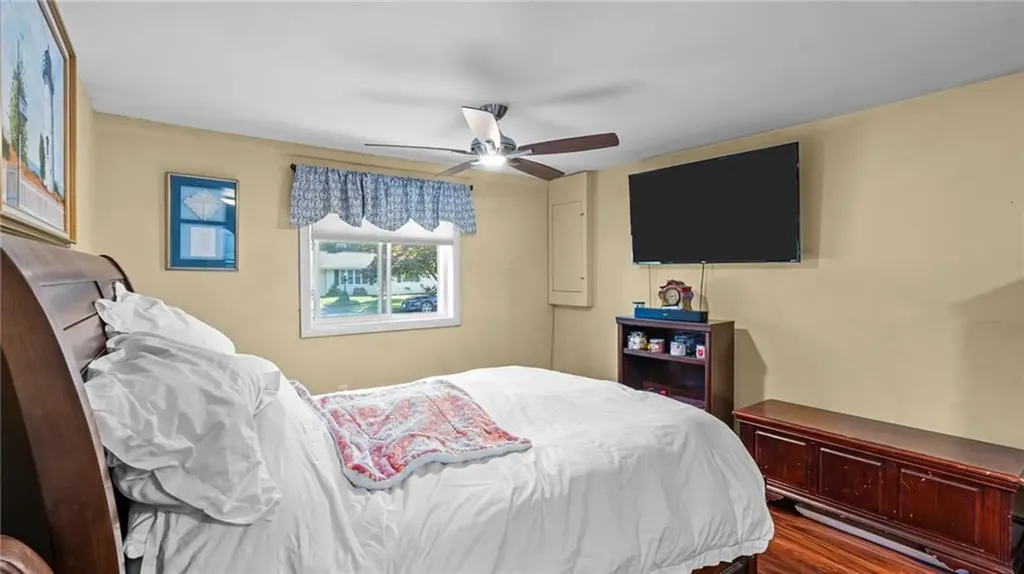 3 Shadbush Road Warwick RI 02888