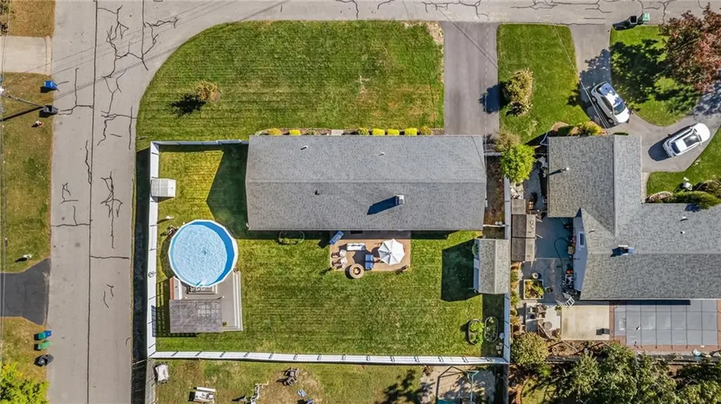 3 Shadbush Road Warwick RI 02888