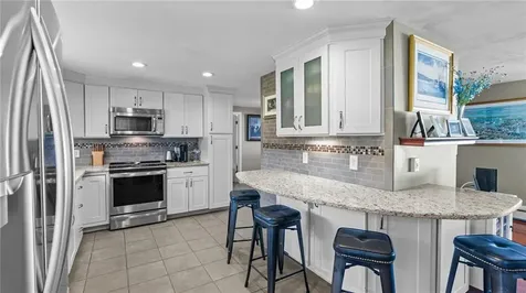 3 Shadbush Road Warwick RI 02888