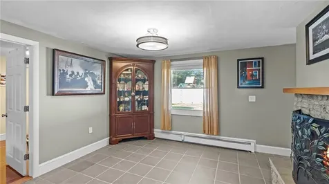 3 Shadbush Road Warwick RI 02888