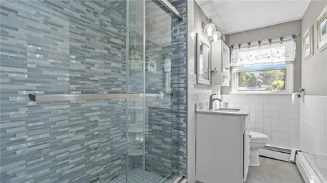 3 Shadbush Road Warwick RI 02888