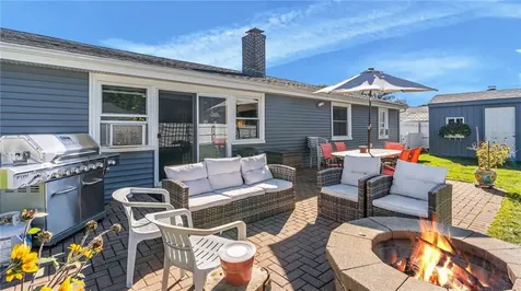 3 Shadbush Road Warwick RI 02888