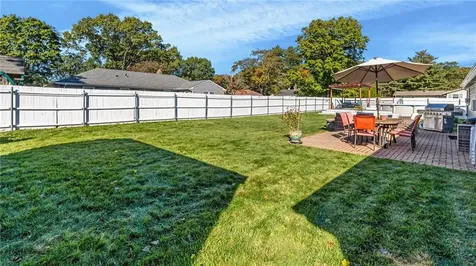 3 Shadbush Road Warwick RI 02888