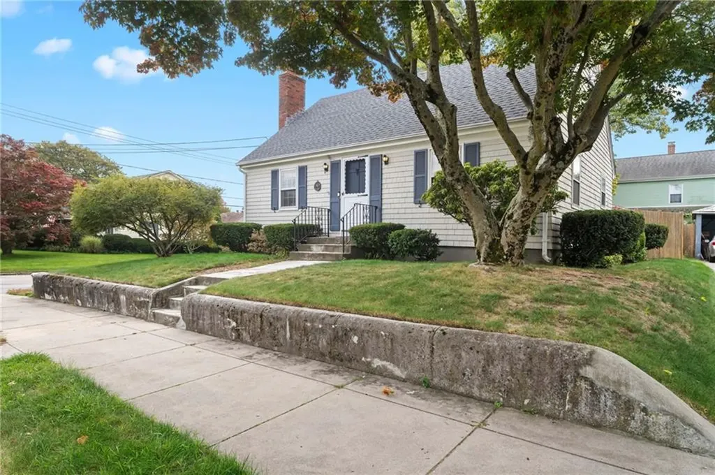 124 Clarence Street Cranston RI 02910