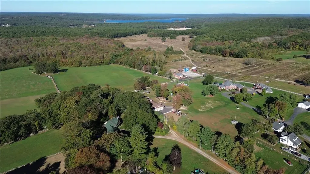 621 Seven Mile Road Cranston RI 02831