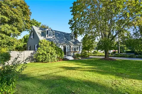 621 Seven Mile Road Cranston RI 02831